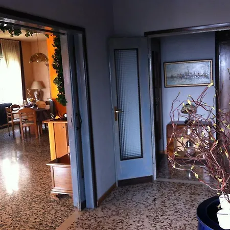 Bed & Breakfast De Ros 3*